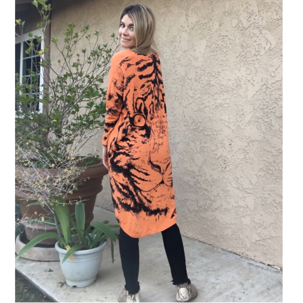 MINK PINK WATCH YOUR BACK SWEATER